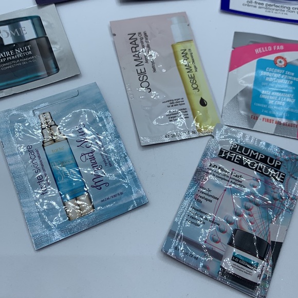 Sephora Skincare Sampler Bundle - Picture 5 of 11